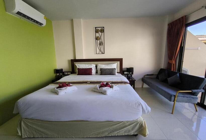 Quarto Deluxe Vista Piscina, Seven Seas