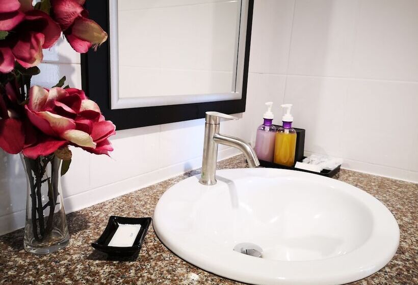 Quarto Deluxe Vista Piscina, Seven Seas