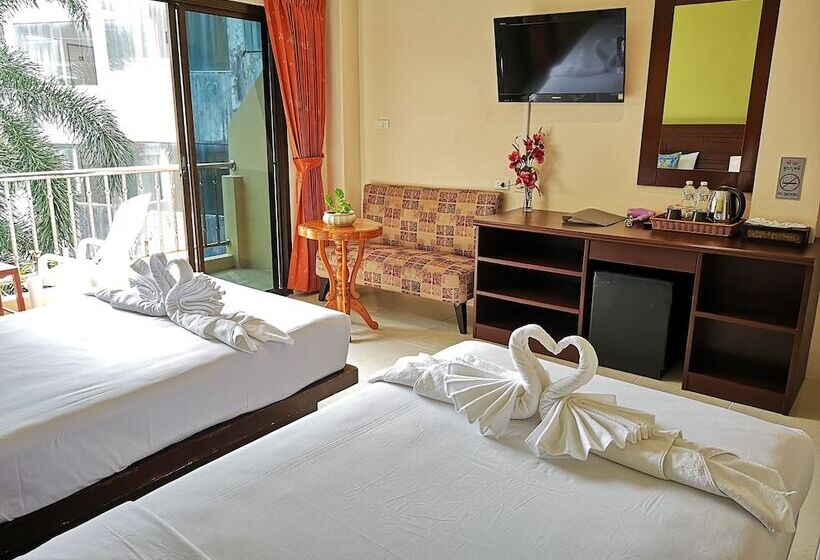 Quarto standard vista piscina, Seven Seas