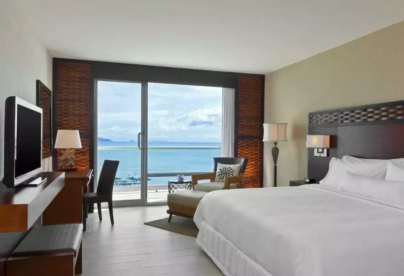 اتاق لوکس با تخت بزرگ, The Westin Playa Bonita Panama