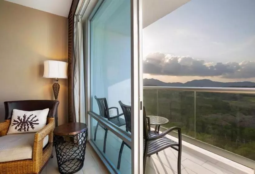 اتاق لوکس با چشم‌انداز باغ, The Westin Playa Bonita Panama
