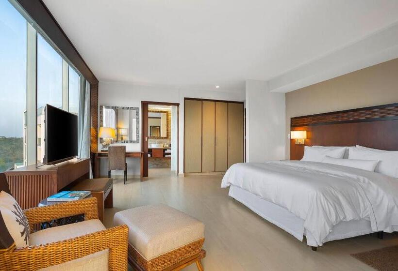 带大床的行政房间, The Westin Playa Bonita Panama
