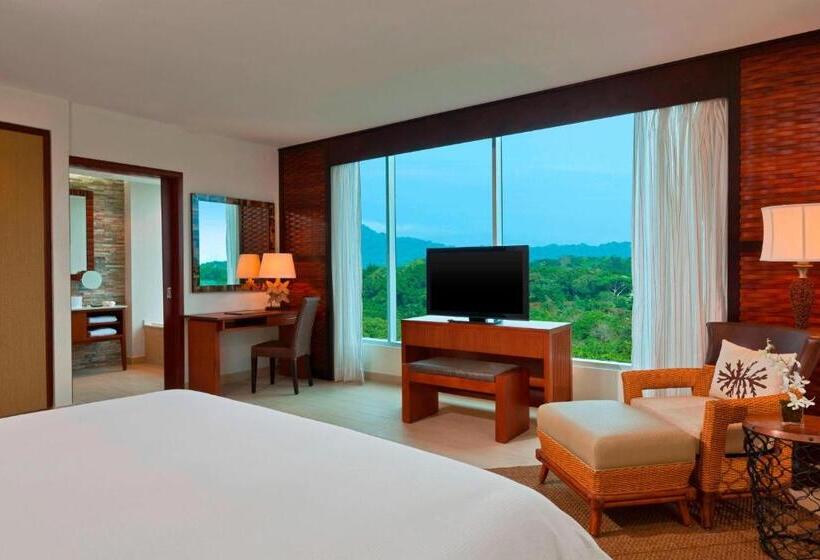 带大床的豪华间, The Westin Playa Bonita Panama