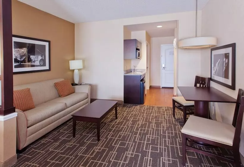 身障者適用スイートルーム, Holiday Inn Express Hotel & Suites Jackson Northeast, An Ihg