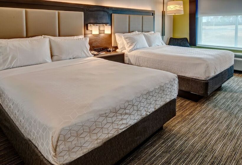 סוויטה מותאמת לאדם עם מוגבלויות, Holiday Inn Express Hotel & Suites Jackson Northeast, An Ihg