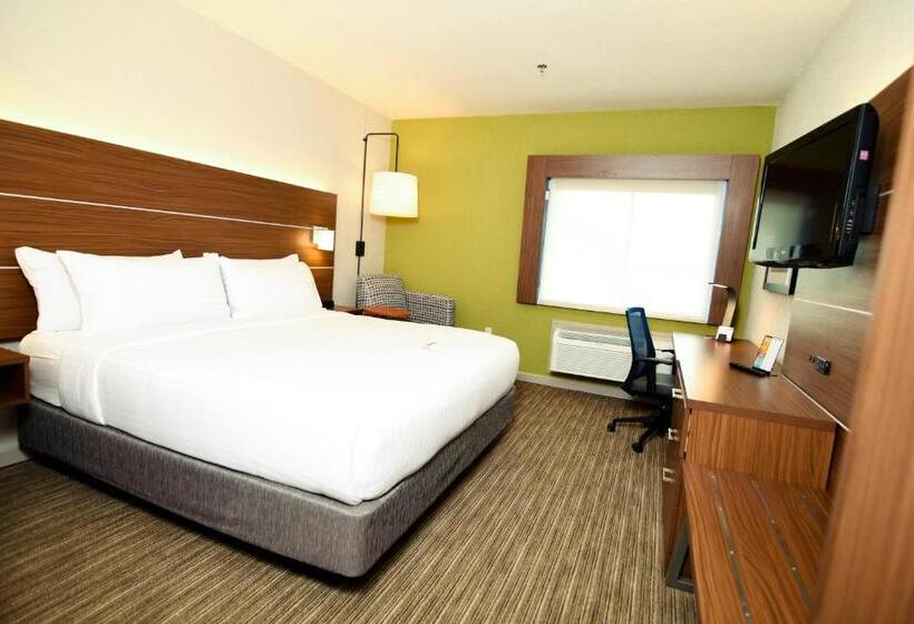 Номер Superior, Holiday Inn Express Hotel & Suites Port Clinton Catawba Island, An Ihg