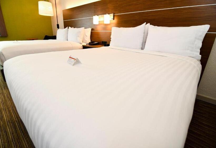 Номер Стандарт, Holiday Inn Express Hotel & Suites Port Clinton Catawba Island, An Ihg