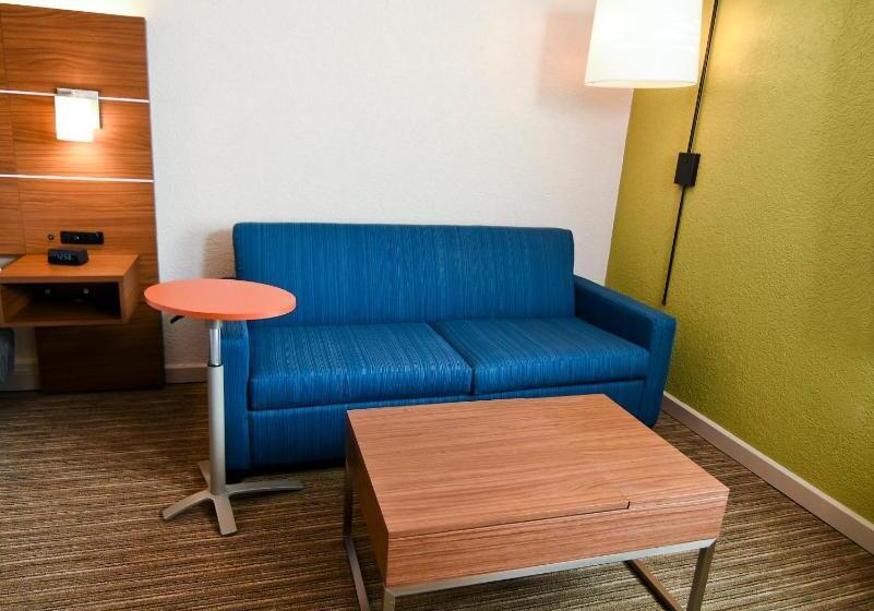 Номер Deluxe, Holiday Inn Express Hotel & Suites Port Clinton Catawba Island, An Ihg