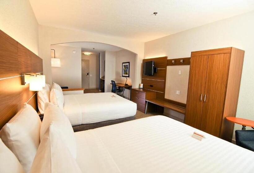 Люкс, Holiday Inn Express Hotel & Suites Port Clinton Catawba Island, An Ihg