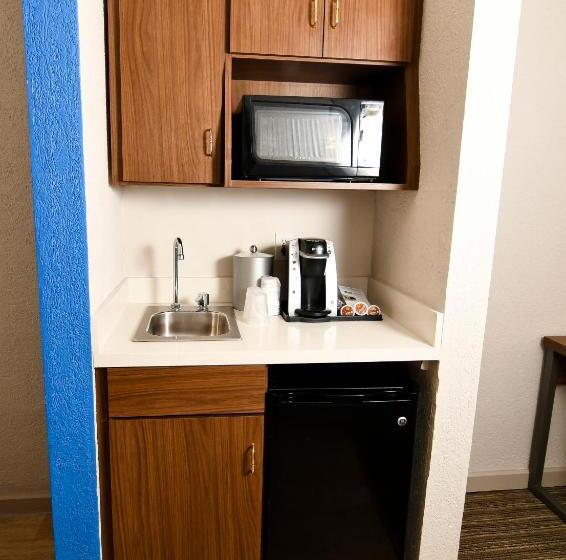 Люкс, Holiday Inn Express Hotel & Suites Port Clinton Catawba Island, An Ihg