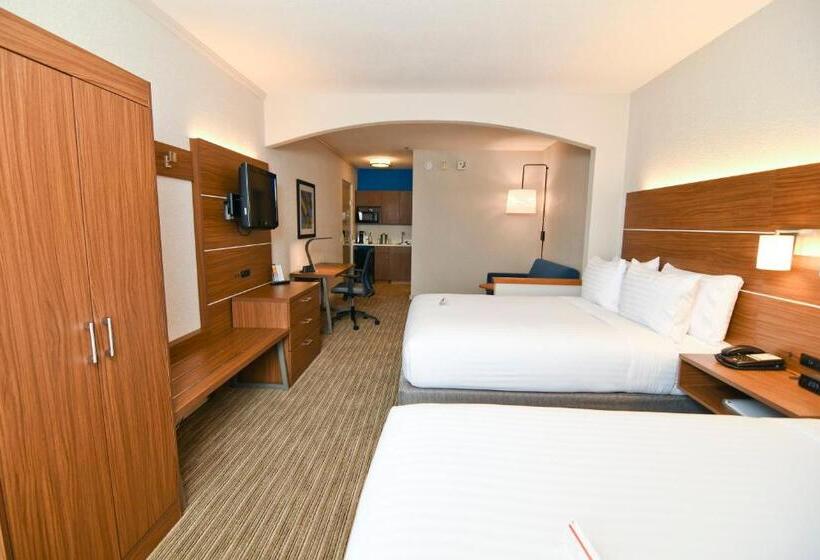 Люкс Адаптированный для Инвалидов, Holiday Inn Express Hotel & Suites Port Clinton Catawba Island, An Ihg