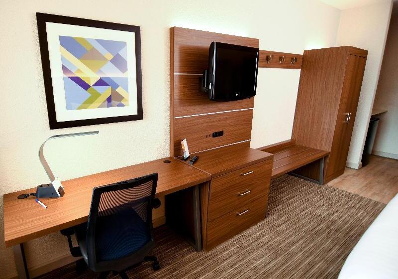 Номер Стандарт, Holiday Inn Express Hotel & Suites Port Clinton Catawba Island, An Ihg