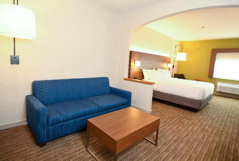 Sviitti King-vuode, Holiday Inn Express Hotel & Suites Port Clinton Catawba Island, An Ihg