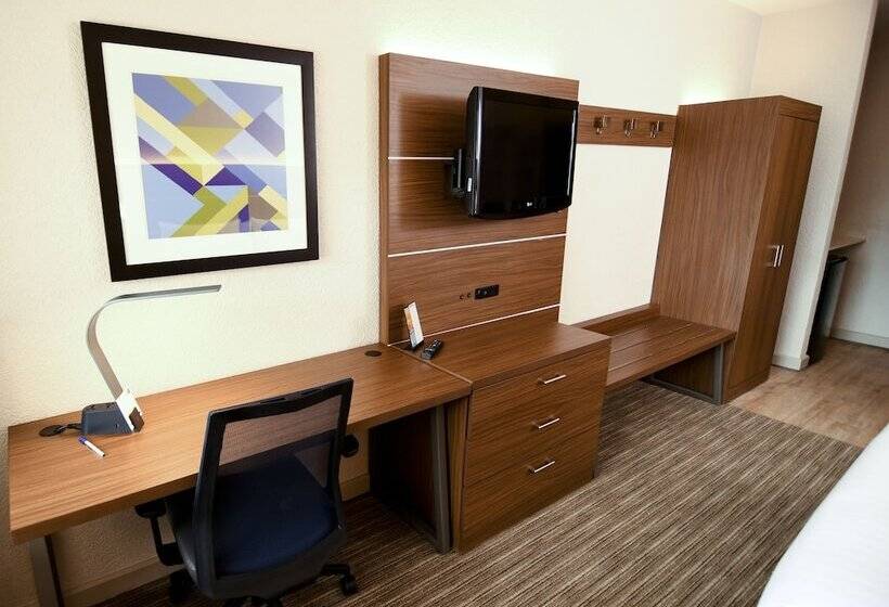 Номер Стандарт, Holiday Inn Express Hotel & Suites Port Clinton Catawba Island, An Ihg