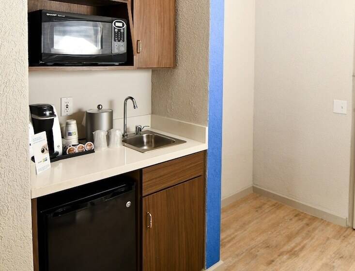 Люкс, Holiday Inn Express Hotel & Suites Port Clinton Catawba Island, An Ihg