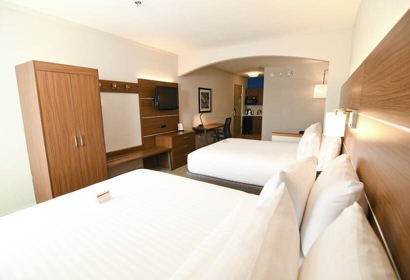 Люкс Адаптированный для Инвалидов, Holiday Inn Express Hotel & Suites Port Clinton Catawba Island, An Ihg