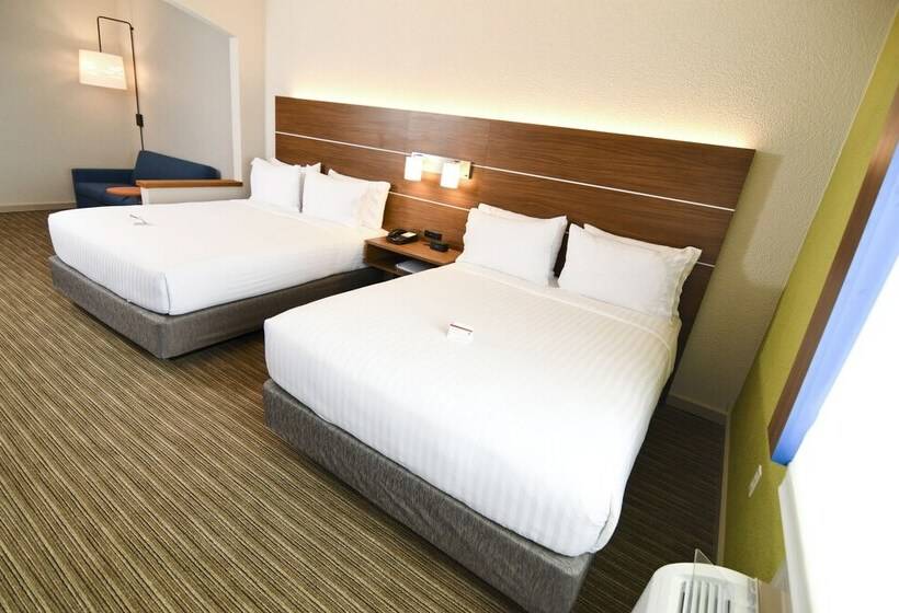 Люкс Адаптированный для Инвалидов, Holiday Inn Express Hotel & Suites Port Clinton Catawba Island, An Ihg