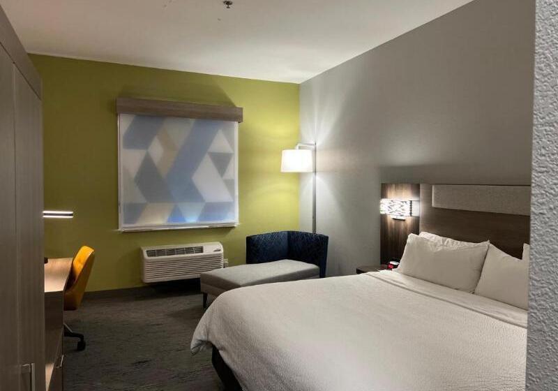 غرفة قياسية سرير كينج لذوى الإحتياجات الخاصة, Holiday Inn Express Hotel & Suites Woodward Hwy 270, An Ihg