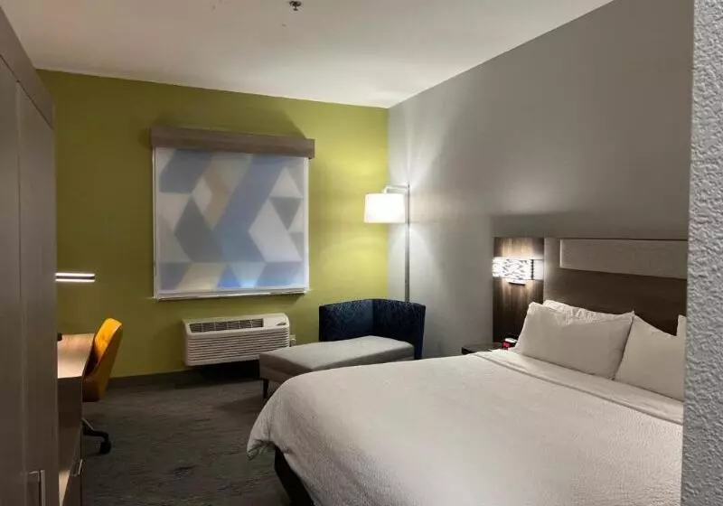 身障者適用キングサイズベッドルーム, Holiday Inn Express Hotel & Suites Woodward Hwy 270, An Ihg