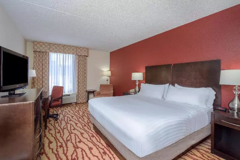 身障者適用キングサイズベッドルーム, Holiday Inn Express Hanover, An Ihg