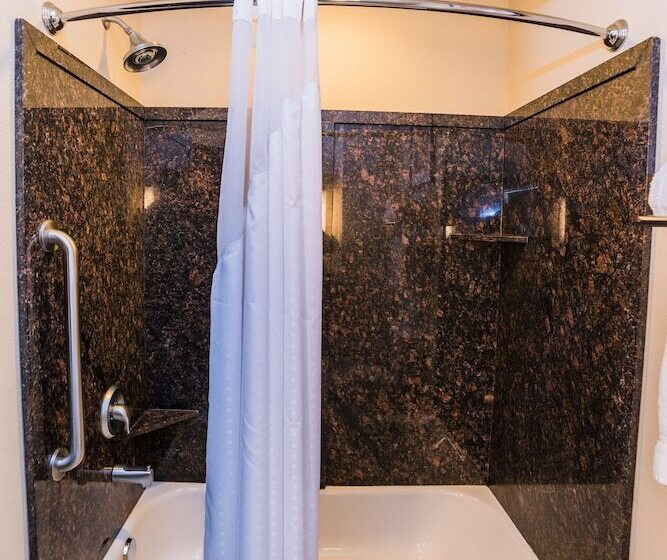 Люкс, Holiday Inn Express Hotels & Suites Rockingham West, An Ihg