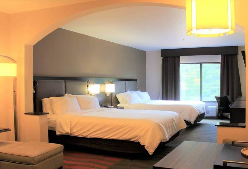 جناح, Holiday Inn Express Hotels & Suites Rockingham West, An Ihg