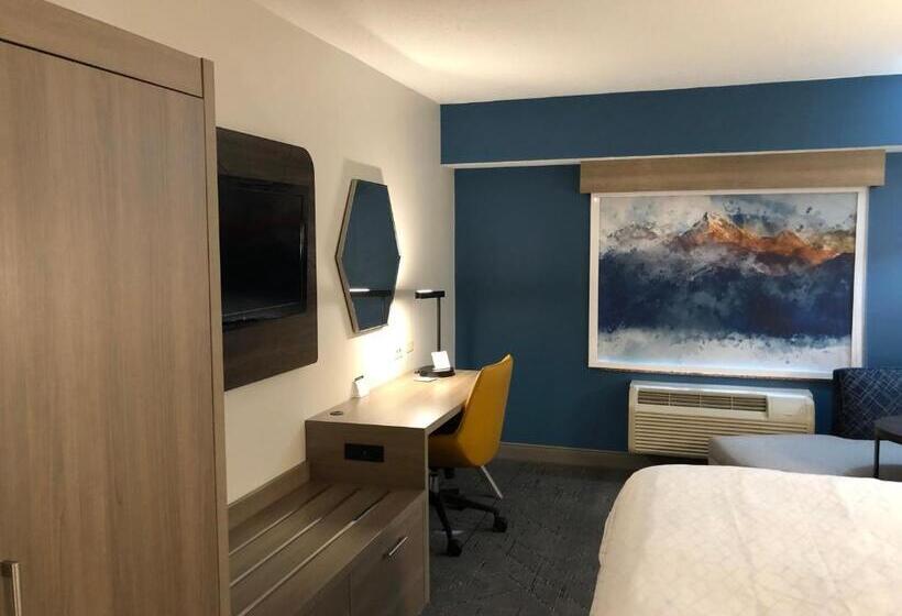 Номер Стандарт с Гидромассажем, Holiday Inn Express & Suites Donegal, An Ihg