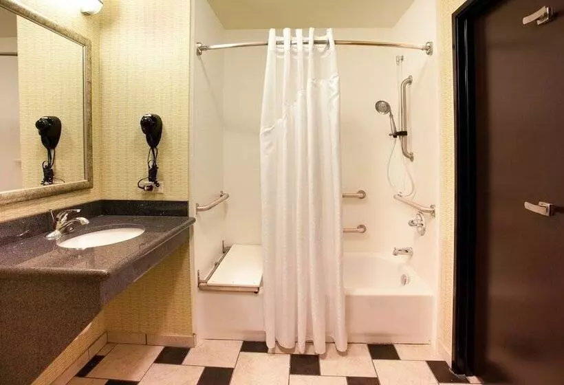 スイート, Holiday Inn Express Tulsa South Bixby, An Ihg