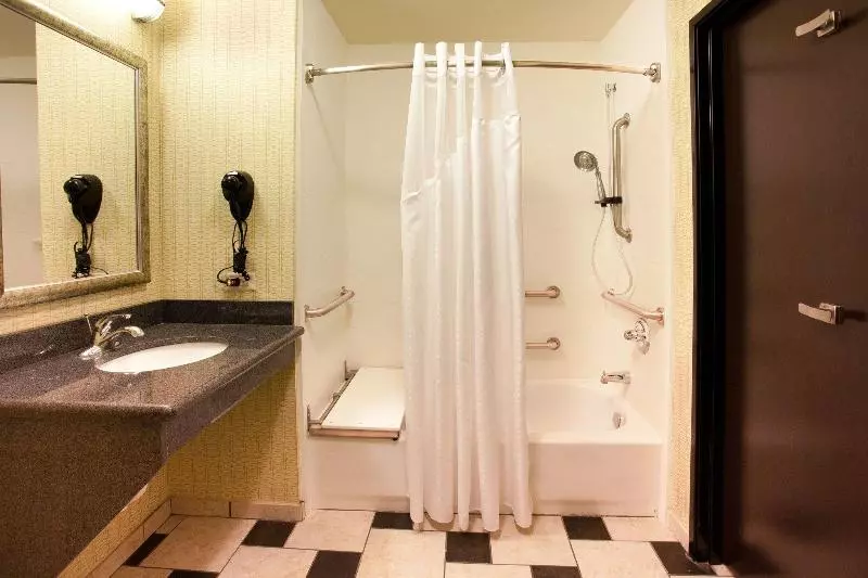 キングサイズベッドのスタンダードルーム, Holiday Inn Express Tulsa South Bixby, An Ihg