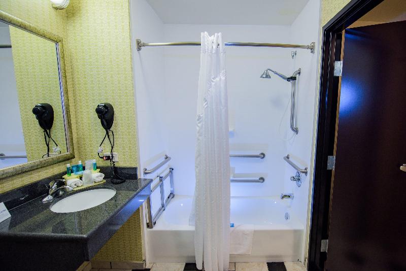 장애인을 위한 킹사이즈 침대 스탠다드 룸, Holiday Inn Express Tulsa South Bixby, An Ihg