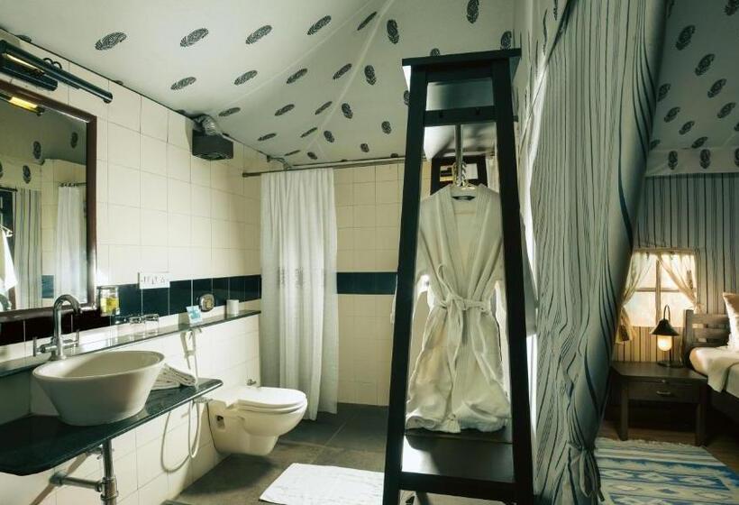 اتاق استاندارد با تخت بزرگ, Olde Bangalore Resort And Wellness Center