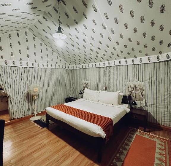 اتاق استاندارد با تخت بزرگ, Olde Bangalore Resort And Wellness Center