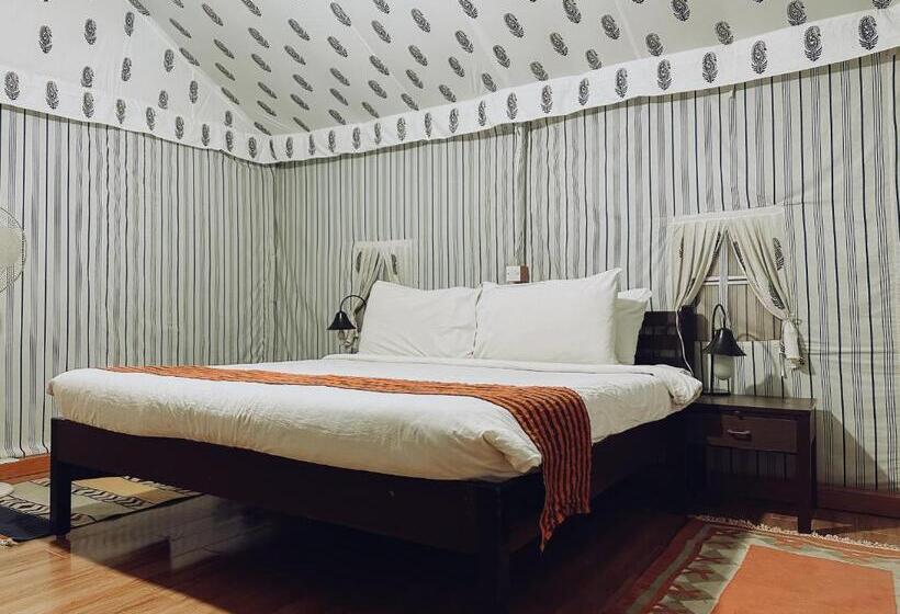 اتاق استاندارد با تخت بزرگ, Olde Bangalore Resort And Wellness Center