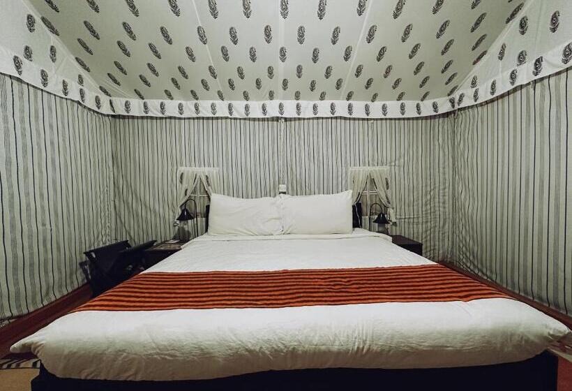 اتاق استاندارد با تخت بزرگ, Olde Bangalore Resort And Wellness Center