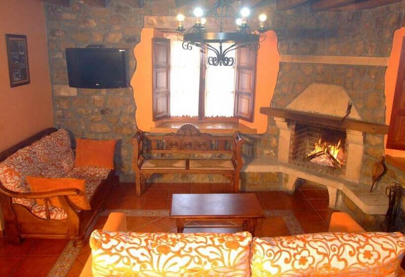 3 Sovrums Hus, Las Casucas De Ason