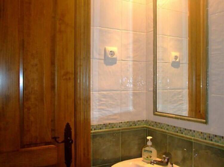 3 Sovrums Hus, Las Casucas De Ason