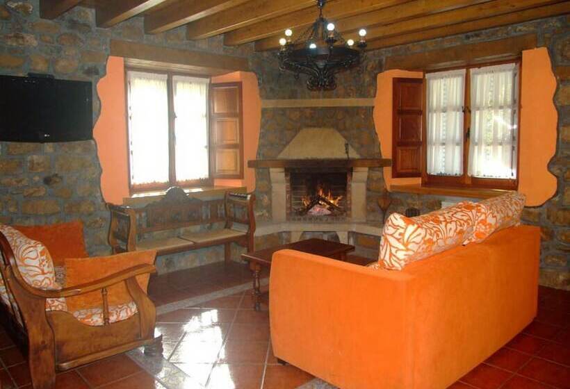 3 Sovrums Hus, Las Casucas De Ason