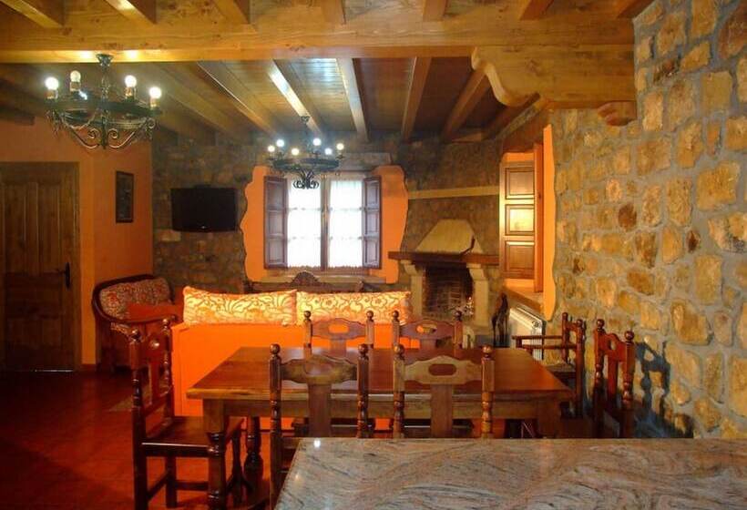 3 Sovrums Hus, Las Casucas De Ason