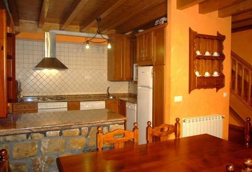 3 Sovrums Hus, Las Casucas De Ason