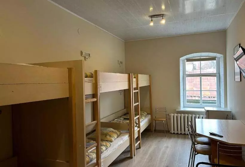 اتاق استاندارد با سرویس بهداشتی مشترک, Hostel Filaretai