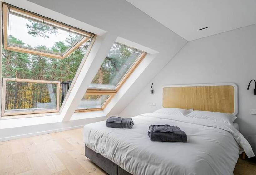 اتاق استاندارد, Ese