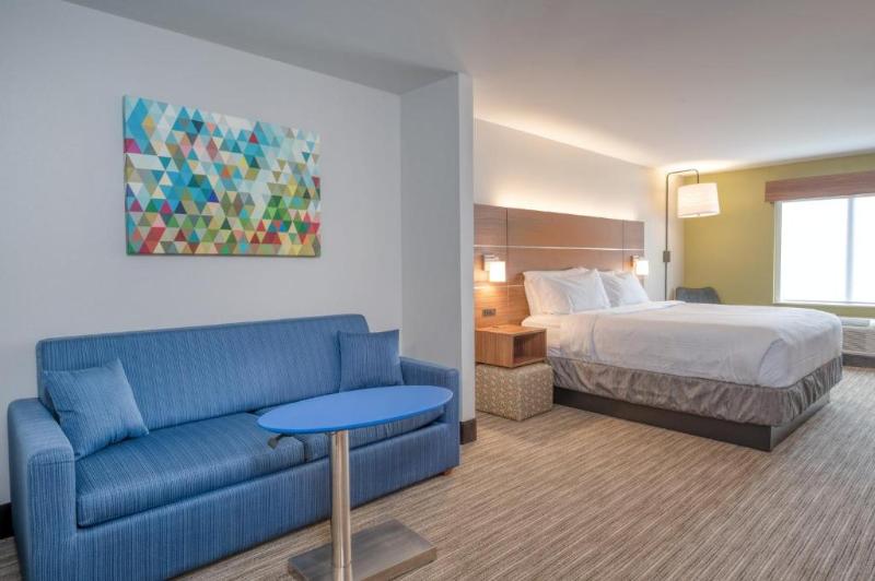 Стандартный Номер Кровать Кинг, Holiday Inn Express Hotel & Suites Thornburg S. Fredericksburg, An Ihg
