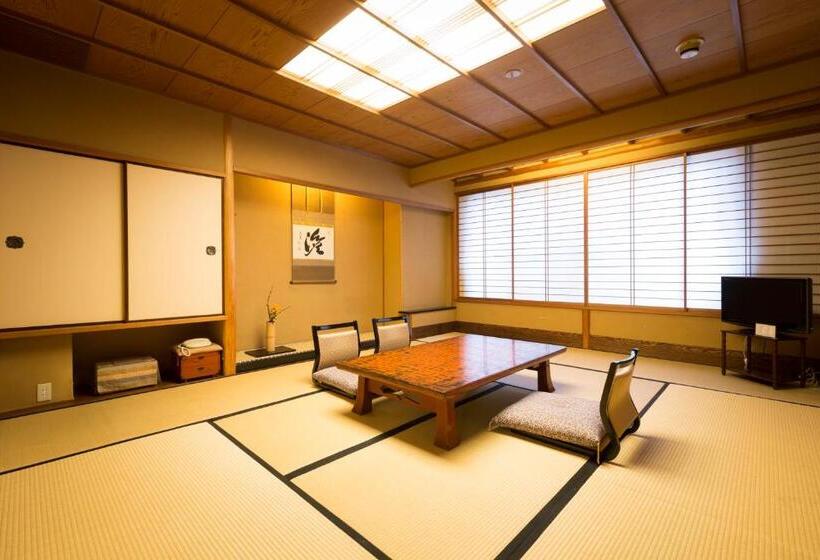 اتاق سوپریور چهار تخته, Kyoto Ryokan Sakanoue