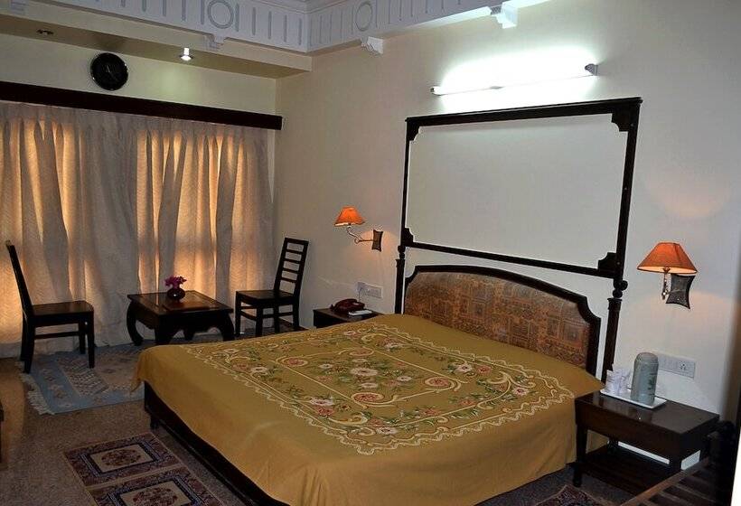 Habitació Deluxe, Mahadev Palace