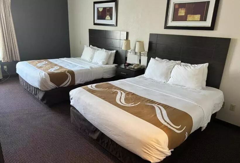 スタンダードルーム, Quality Inn &  Suites