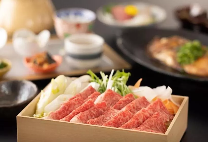 اتاق استاندارد با سرویس بهداشتی مشترک, Ichinoyu Honkan