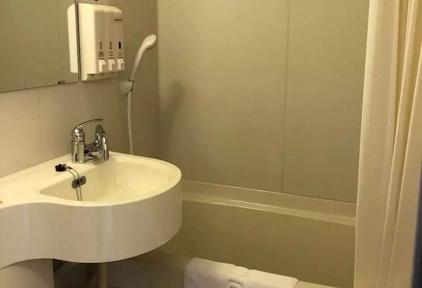 エコノミールーム, Toyoko Inn Hankyu Juso-eki Nishiguchi