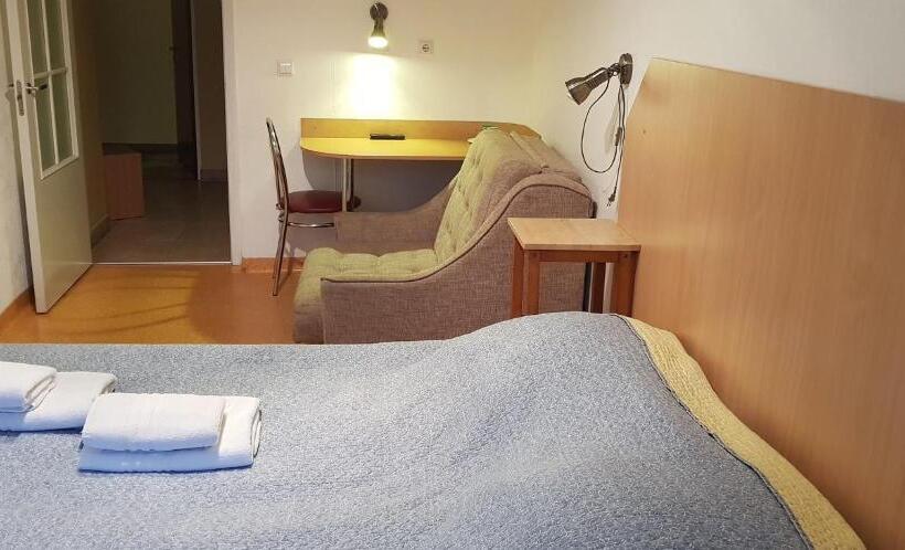 اتاق استاندارد, Velga