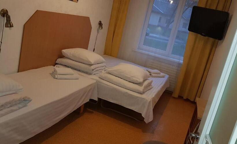 اتاق استاندارد سه نفره, Velga