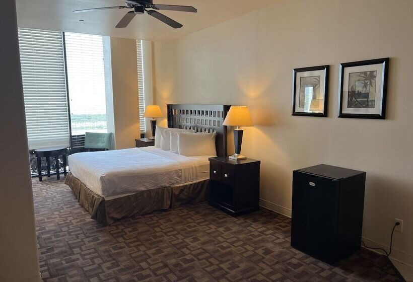 Suite, Sunchase Inn & Suites